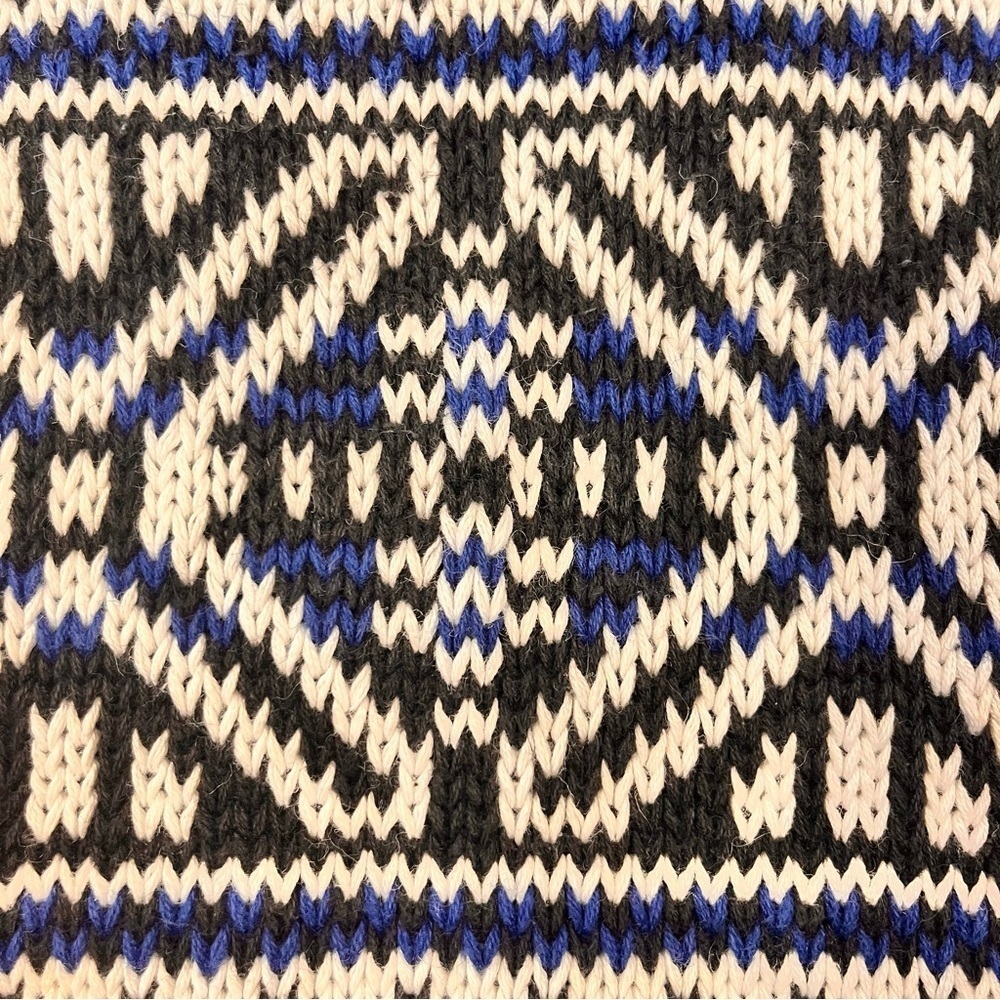 Vintage Women’s Sweater Turtleneck M Petite Ski Fair-isle Blue Black white 90’s - Picture 3 of 8